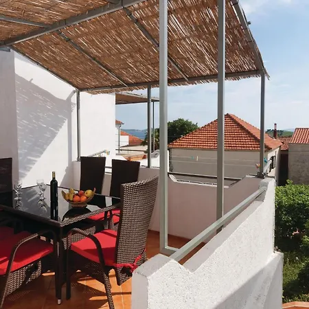Apartman Bribirskih Knezova Ii *