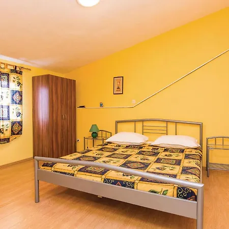 Bribirskih Knezova Ii Pakoštane